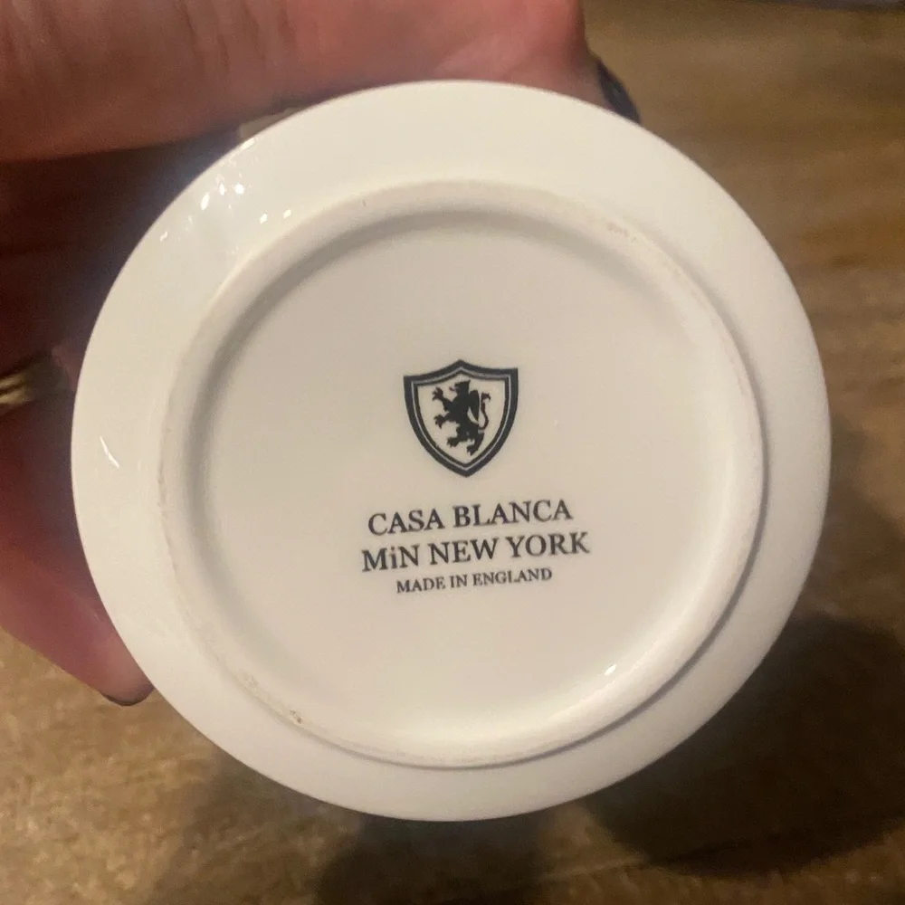 Casa Blanca Mini New York Porcelain Candle Vessel jar